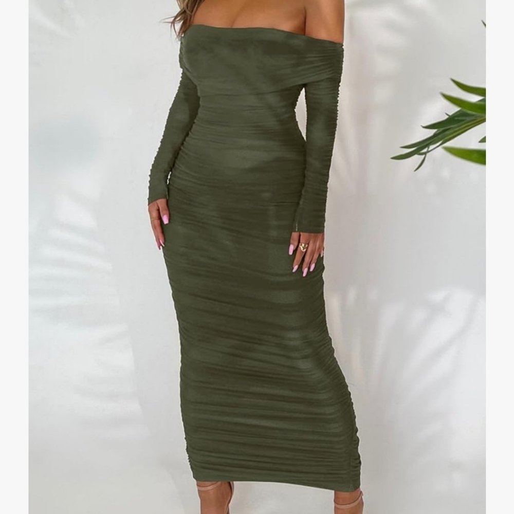 PRETTYGARDEN Fall Off Shoulder Maxi Bodycon Long Sleeve Ruched Fitted Club Dress - Picture 3 of 5